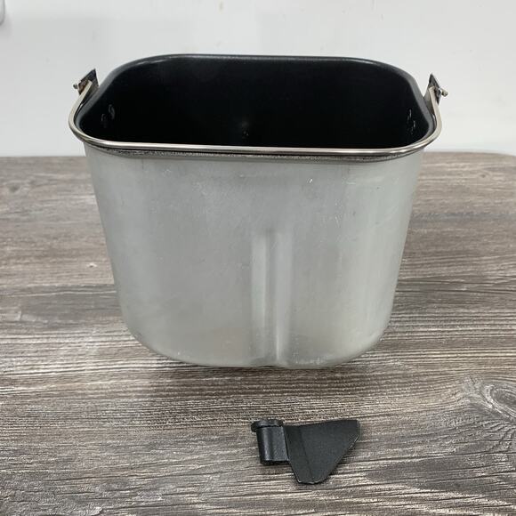 Pan/Paddle For Hamilton Beach Breadmaker Model 29881 / 29882 Plus Extra Paddle - Picture 1 of 7